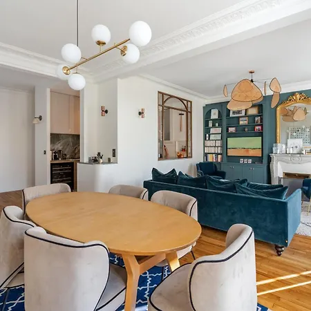 Apartment Cosy Family Nest In Montmartre Paris