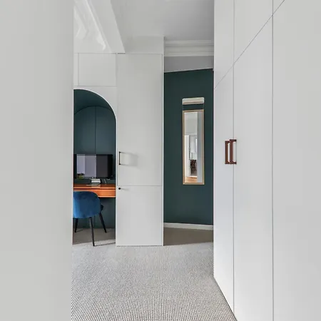 Cosy Family Nest In Montmartre Paris