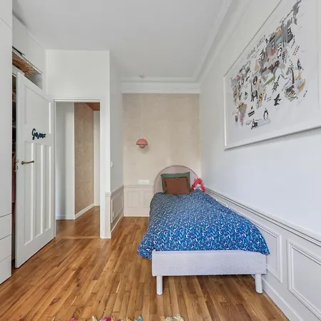 Apartment Montmartre 1881