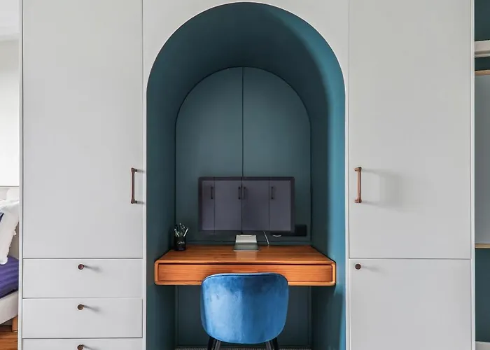 Cosy Family Nest In Montmartre