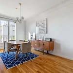 Daire Cosy Family Nest In Montmartre *